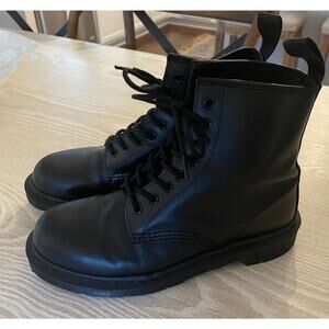 NEW Dr. Martens 1460 Women's Original Smooth Leather Lace Up Boots Black Size 8